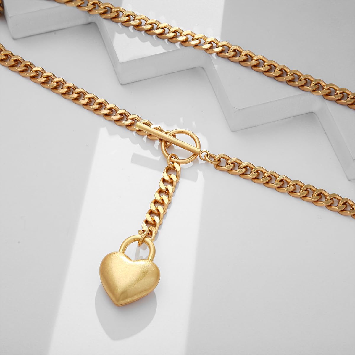 CLASSYZINT Collar con colgante de cabeza de león y moneda de corazó...
