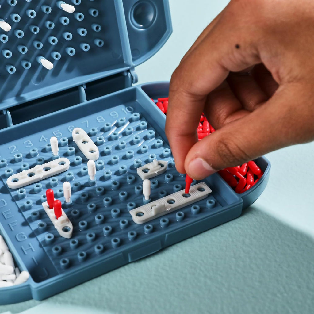 Hasbro Grab and Go! Paquete (paquete de 4), juegos de mesa de viaje...