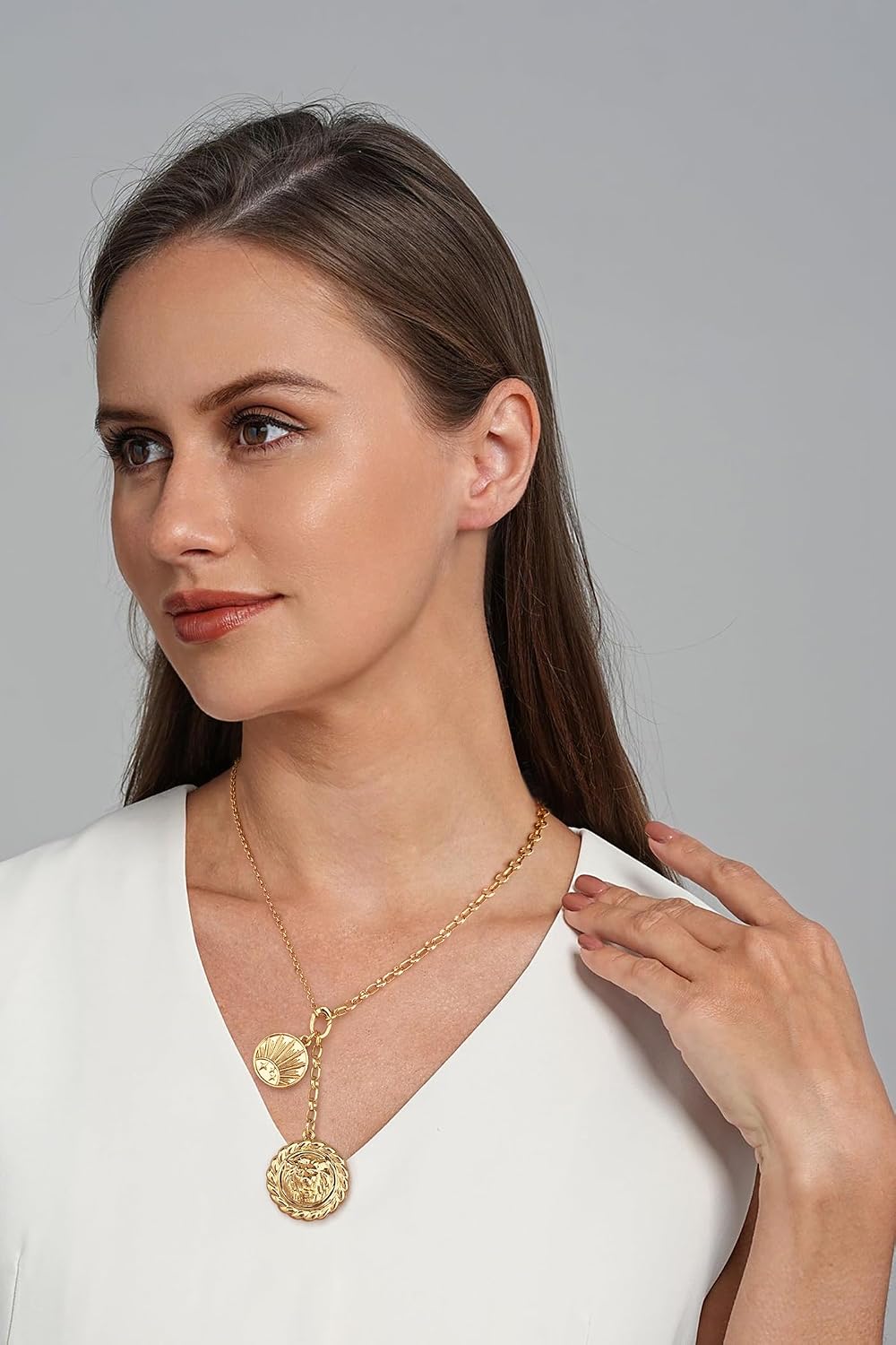 CLASSYZINT Collar con colgante de cabeza de león y moneda de corazó...