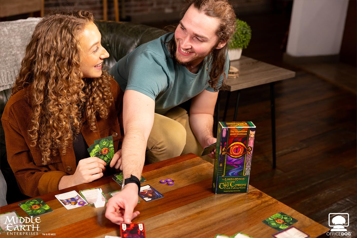 Asmodee The Lord of the Rings The Two Towers Juego de toma de truco...