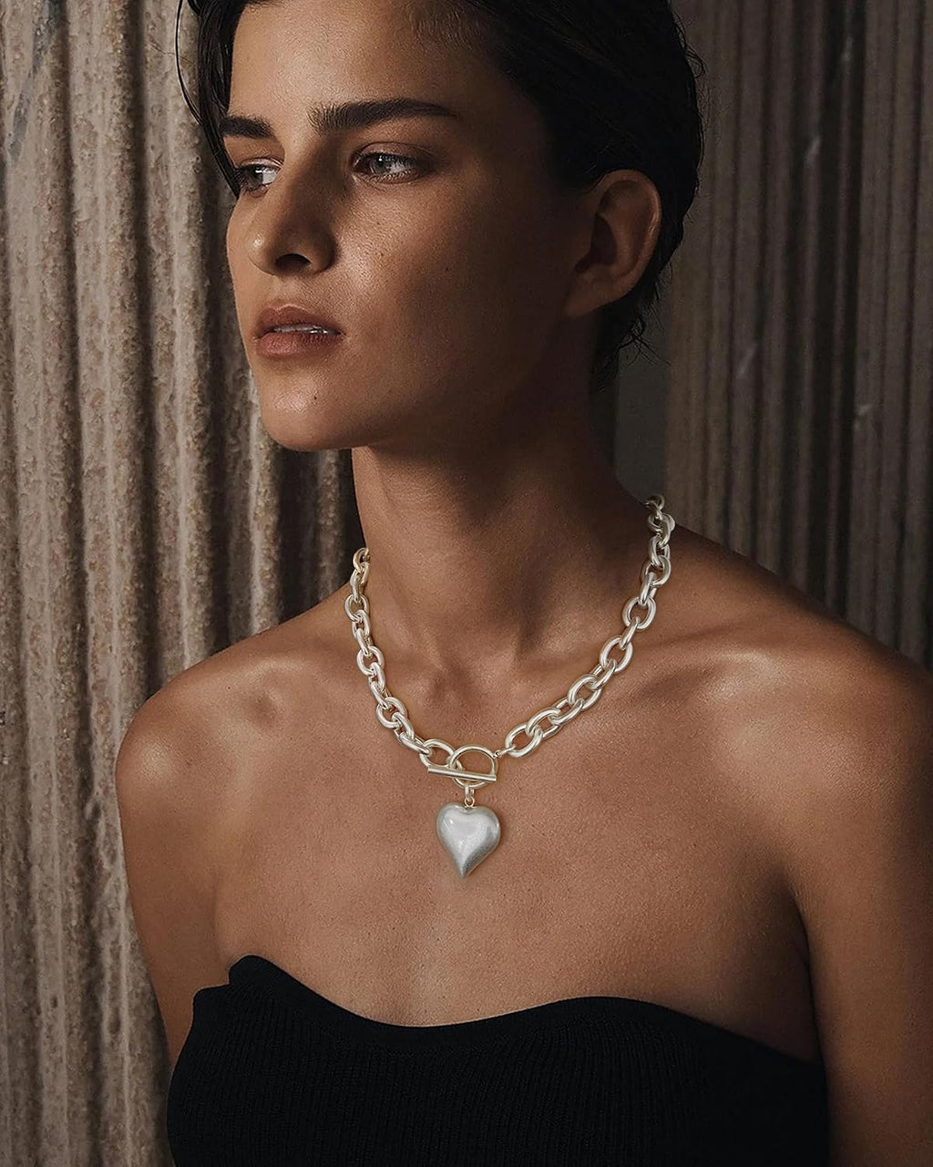CLASSYZINT Collar con colgante de cabeza de león y moneda de corazó...