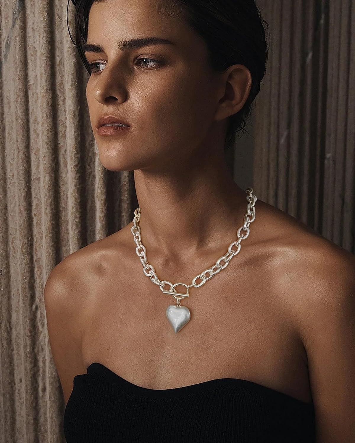 CLASSYZINT Collar con colgante de cabeza de león y moneda de corazó...